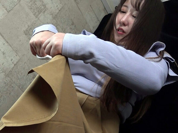 私服スカート＆トップス切り裂き６